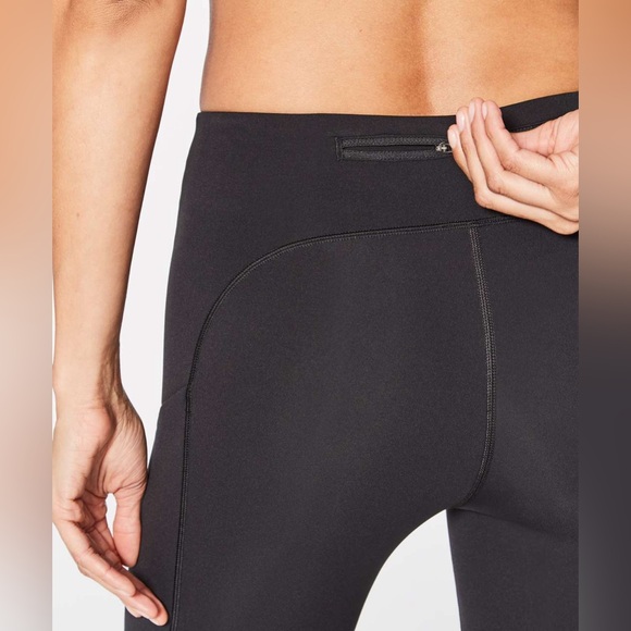 SOLD Lululemon Speed Up Crop 21" in Black Size 6 - Picture 6 of 10